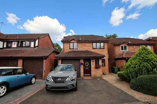 Abbotsbury Road, Bishopstoke, Eastleigh, Hampshire, SO50 8NZ, photo 1