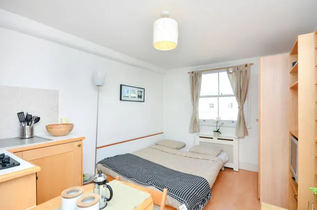 Belgrave Road, Pimlico, SW1V, photo 2