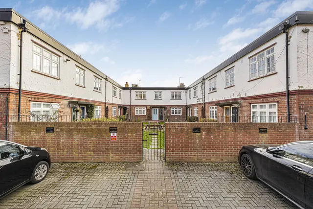 Beckenham, BR3 5JQ, photo 1