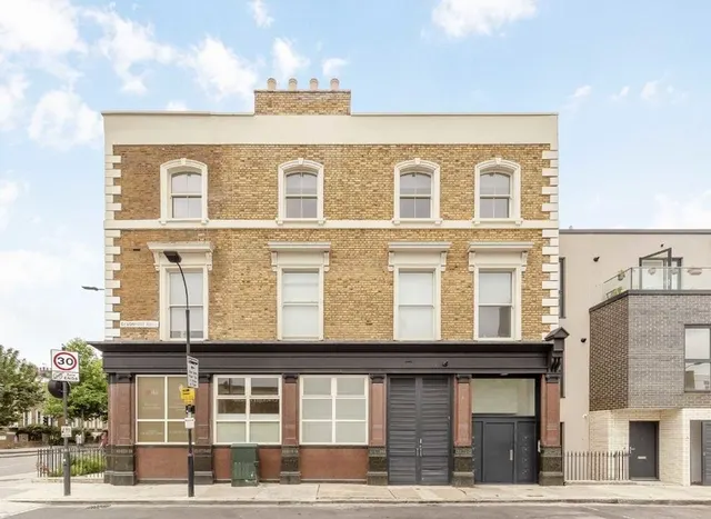 Goldhawk Road, Shepherds Bush, W12, photo 1