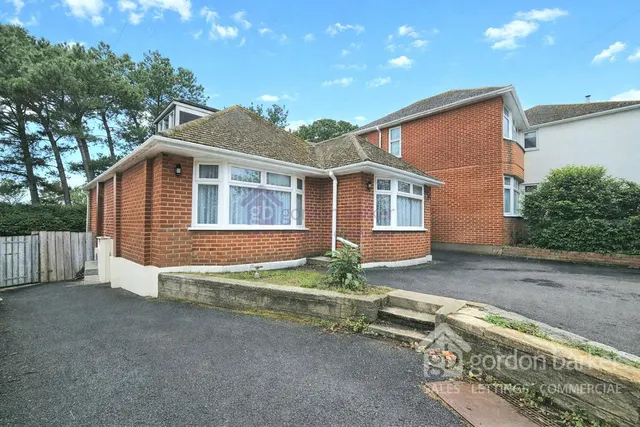 Stalham Road, Branksome, Poole, BH12 2AJ, photo 1