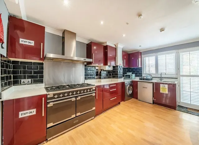 Bexhill Road, London, SE4, photo 3