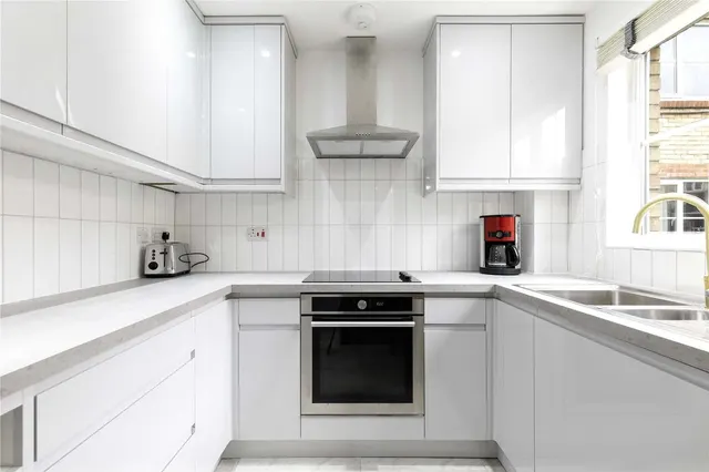 Heddington Grove, London, N7 9SZ, photo 1