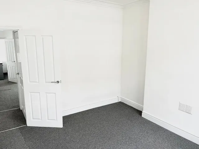 Photo 2 — Oldfield Street, Stoke-on-Trent, Staffordshire, ST4