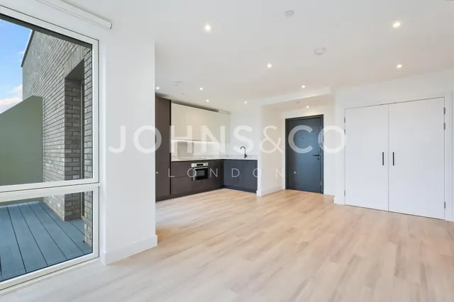 Verdean, Acton, W3, photo 2