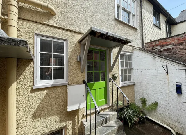 Barrington Street, Tiverton, photo 1