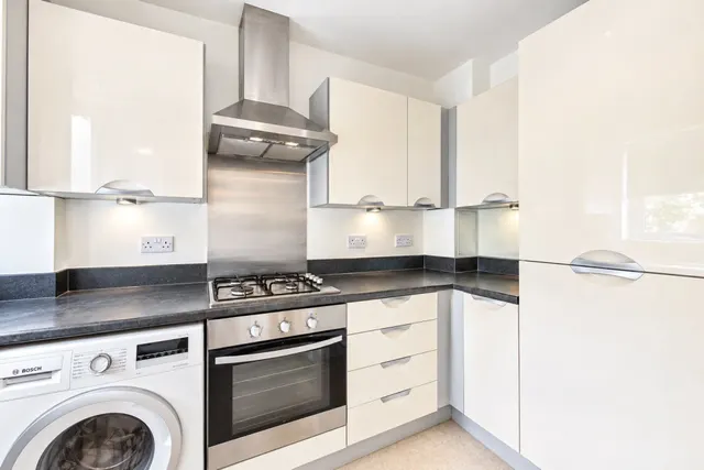 Tay Road, Tilehurst, RG30, photo 3