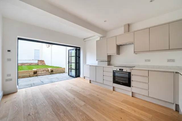 Watermoor Road, Cirencester, GL7, photo 3