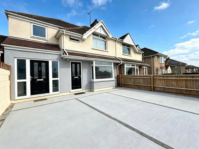 Photo 2 — Nythe Road, Swindon, Wiltshire, SN3 4AW