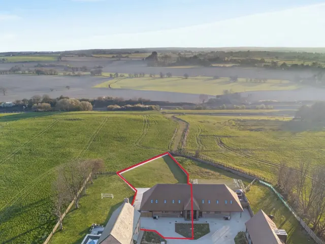 Bower Farm, Bower Road, Mersham, Kent, TN25 6NW, photo 1