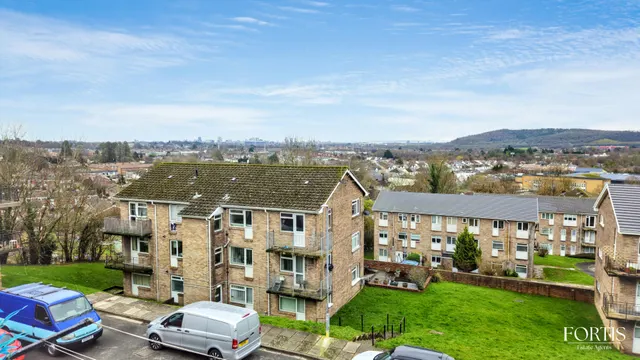 Greenland Crescent, Cardiff, CF5, photo 1