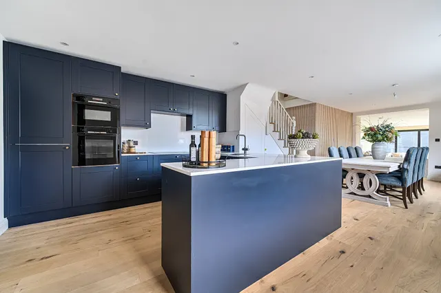 Bullsland Lane, Chorleywood, WD3, photo 2