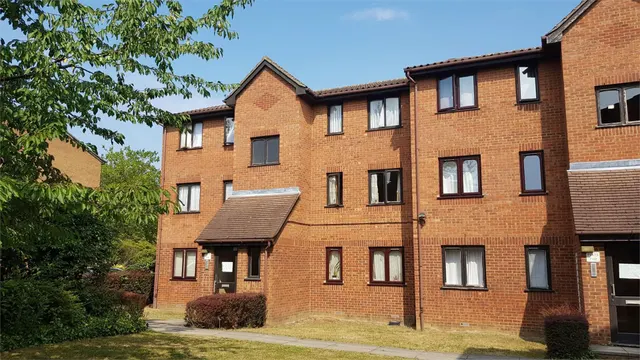 Pempath Place, Wembley, photo 1