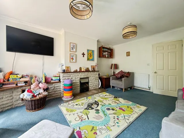 Forest Road, Crowthorne, RG45, photo 3