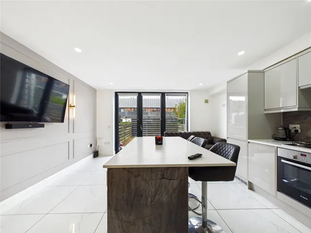 Shrubland Road, Mistley, CO11, photo 2