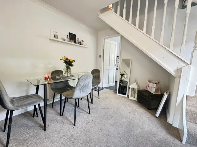 Photo 3 — Scarlatti Road, Basingstoke, Hampshire, RG22 4LY