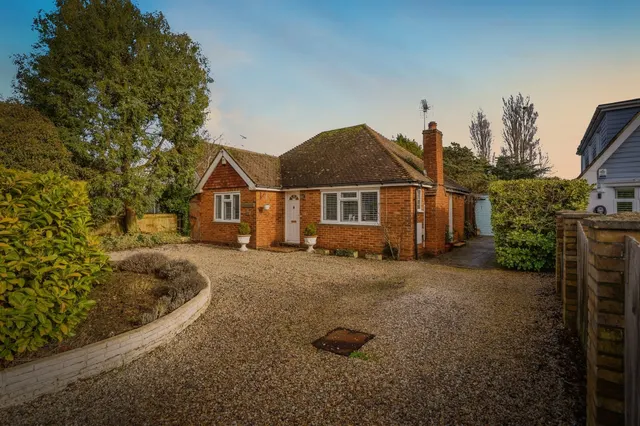 Lion Road, Bognor Regis, photo 1
