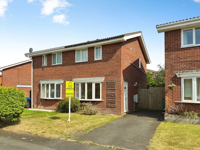 Arrow Road, Shawbirch, Telford TF5 0LF, photo 1