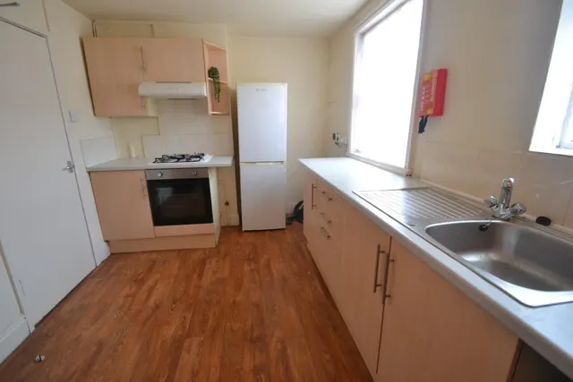 Henry Road, West Bridgford, NG2, photo 2