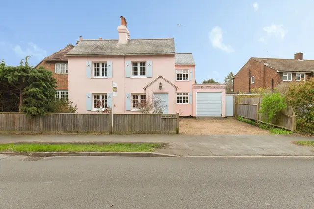 Lower Road, Little Bookham, KT23, photo 1