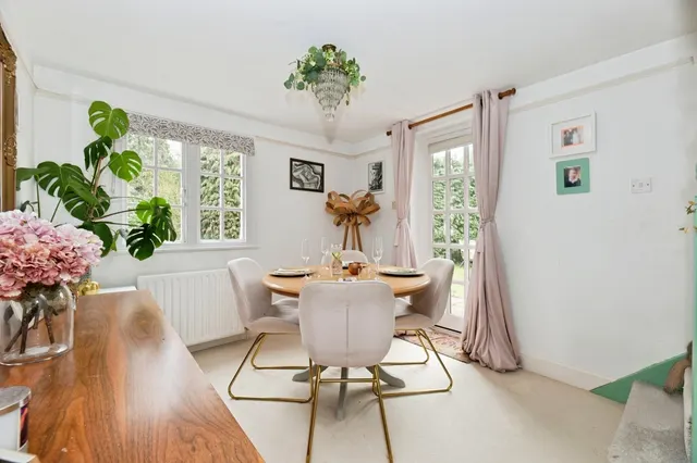 Lower Road, Little Bookham, KT23, photo 2
