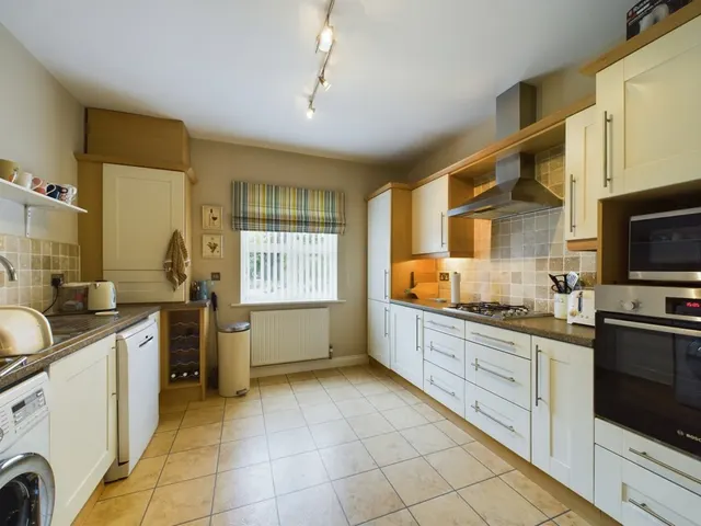 Moorgate View, Moorgate, photo 1