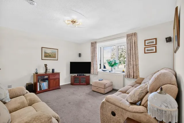 Photo 2 — Beningborough Drive, Harrogate