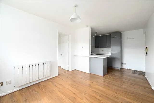 Photo 3 — Kingfisher Walk, Ash, Guildford, Surrey, GU12 6RF