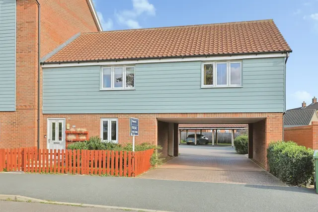 Dragonfly Lane, Cringleford, NR4, photo 1