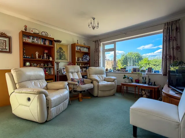 Beechwood Road, Nailsea, BS48, photo 3