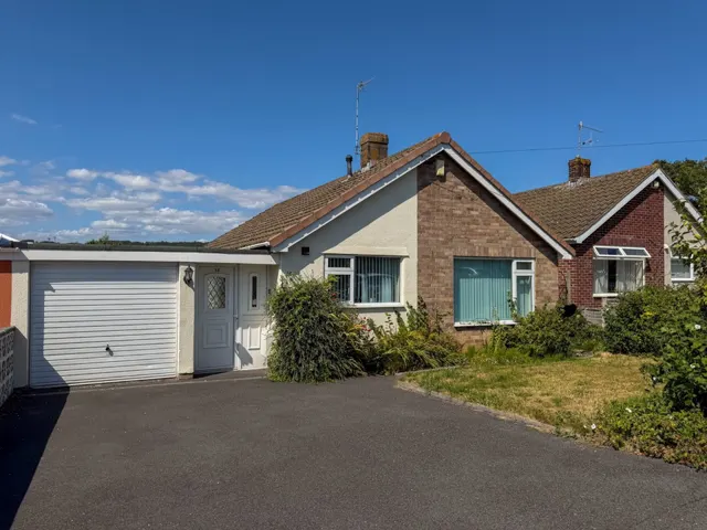 Beechwood Road, Nailsea, BS48, photo 1