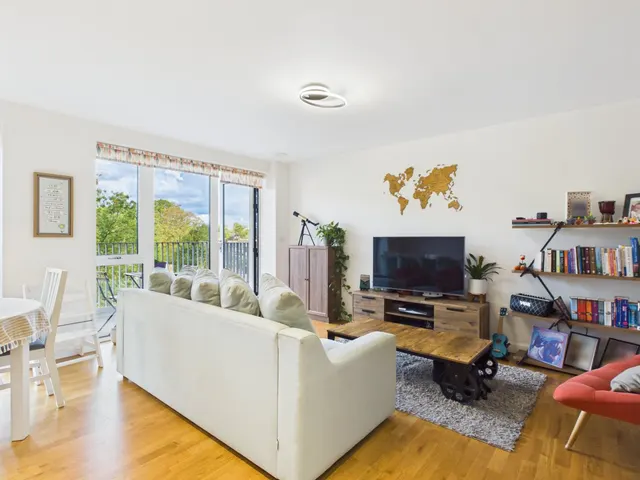 Windsor Road, Slough, SL1, photo 2