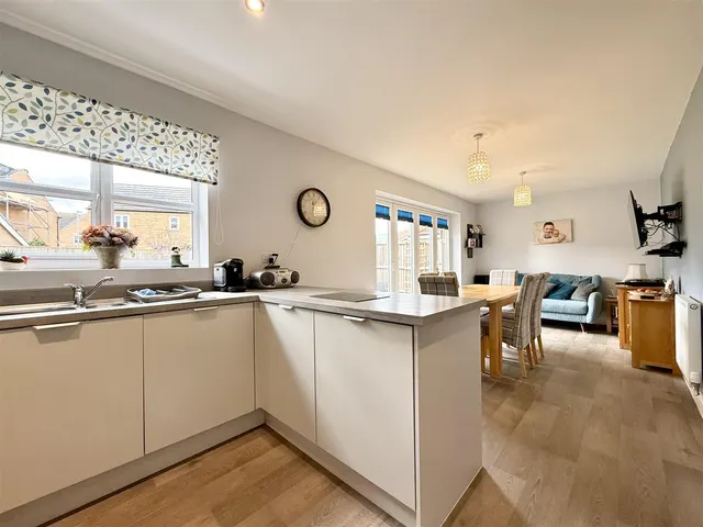 Daffodil Close, Loughborough, photo 3