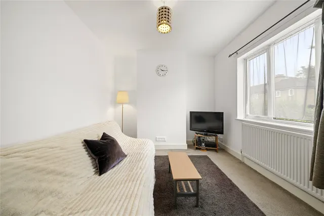 Photo 3 — Douglas Road, Esher, Surrey, KT10