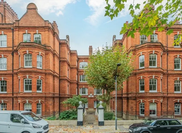Queen's Club Gardens, West Kensington, W14