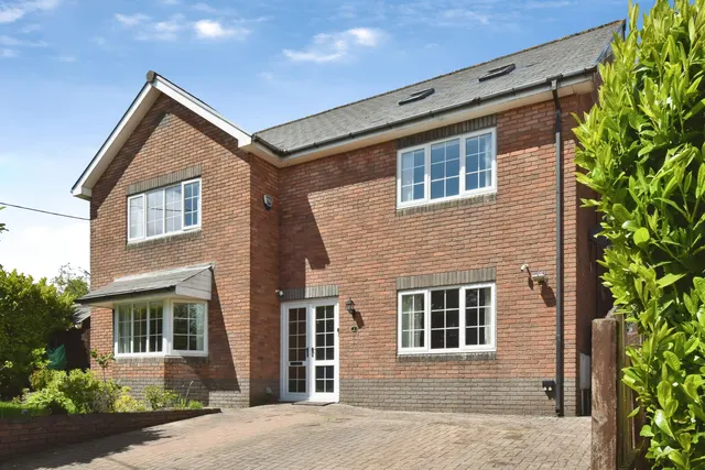 Primrose Lane, Ebbw Vale, NP23, photo 1