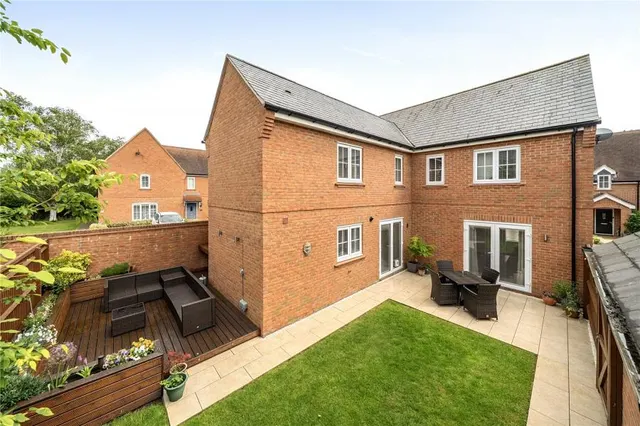 Ambrosden Court Close, Ambrosden, OX25, photo 2