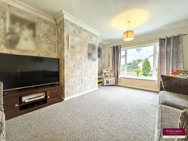The Broadway, Abergele, LL22, photo 3