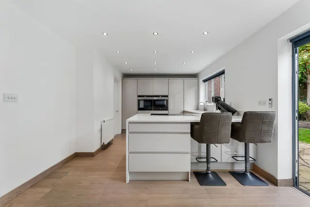 Hunts Field Close, Lymm, photo 3