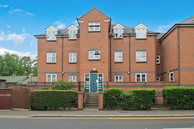 Byron Road, Wealdstone, HA3, photo 1