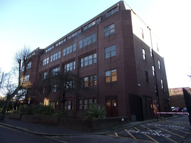 Eastern Road, Romford, RM1, photo 1