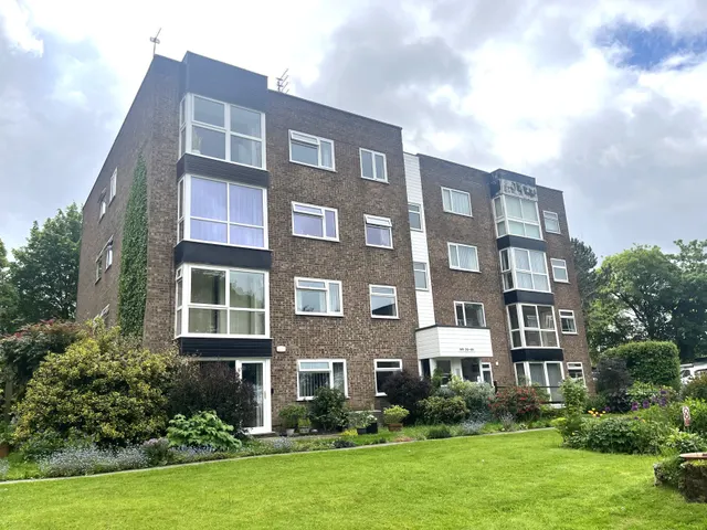 Lowther Road, Prestwich, M25, photo 1