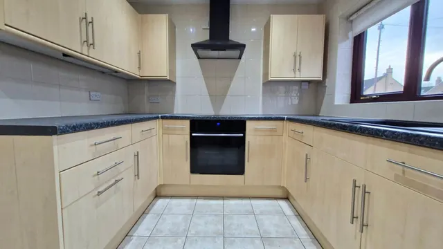 Photo 3 — The Orchard, MARKET DEEPING, Peterborough, PE6