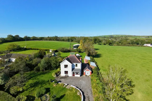 Meidrim, Carmarthen, SA33, photo 1
