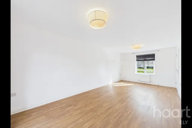 Carey Close, Ely, CB7, photo 3