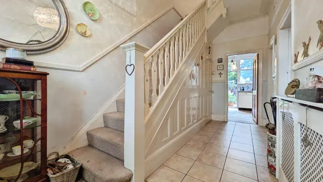 Moston Lane East, New Moston, M40, photo 3