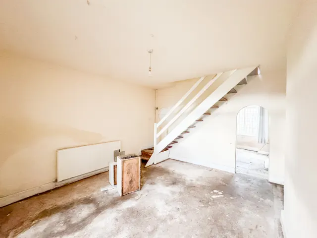 Photo 3 — 600, Bury Road, Breightmet, Bolton, BL2