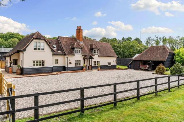 The Farm House, Crabbs Green Farm, SG9, photo 2