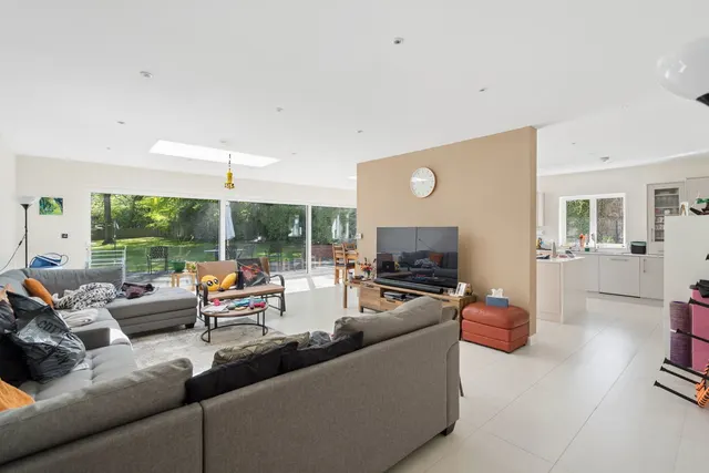 Northgate, Northwood, HA6, photo 3