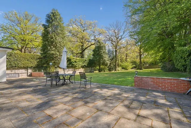 Northgate, Northwood, HA6, photo 2